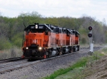 The "Three Amigos" B&LE SD38s 867, 878 & 866 are at the Kremis signals on their Northbound#journey